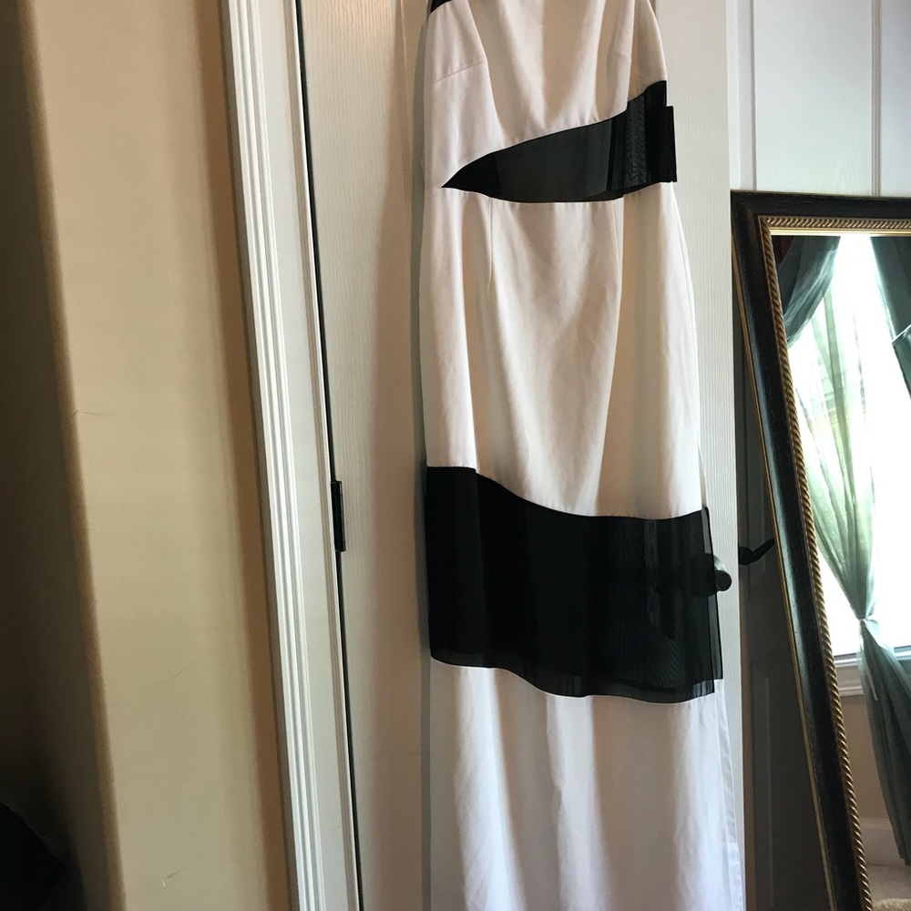 Dress - Picture 5 of 8